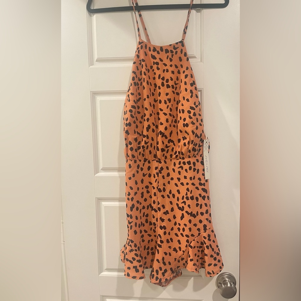 Flinstone Backless Ruffle Romper - Light Cinnamon // VICI // NEVER BEEN WORN